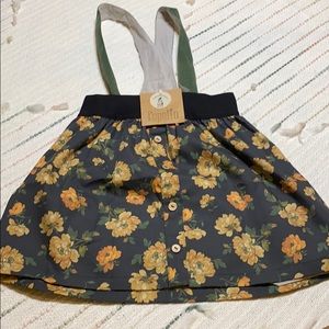 NWT Girls Popelin skirt with suspenders size 7